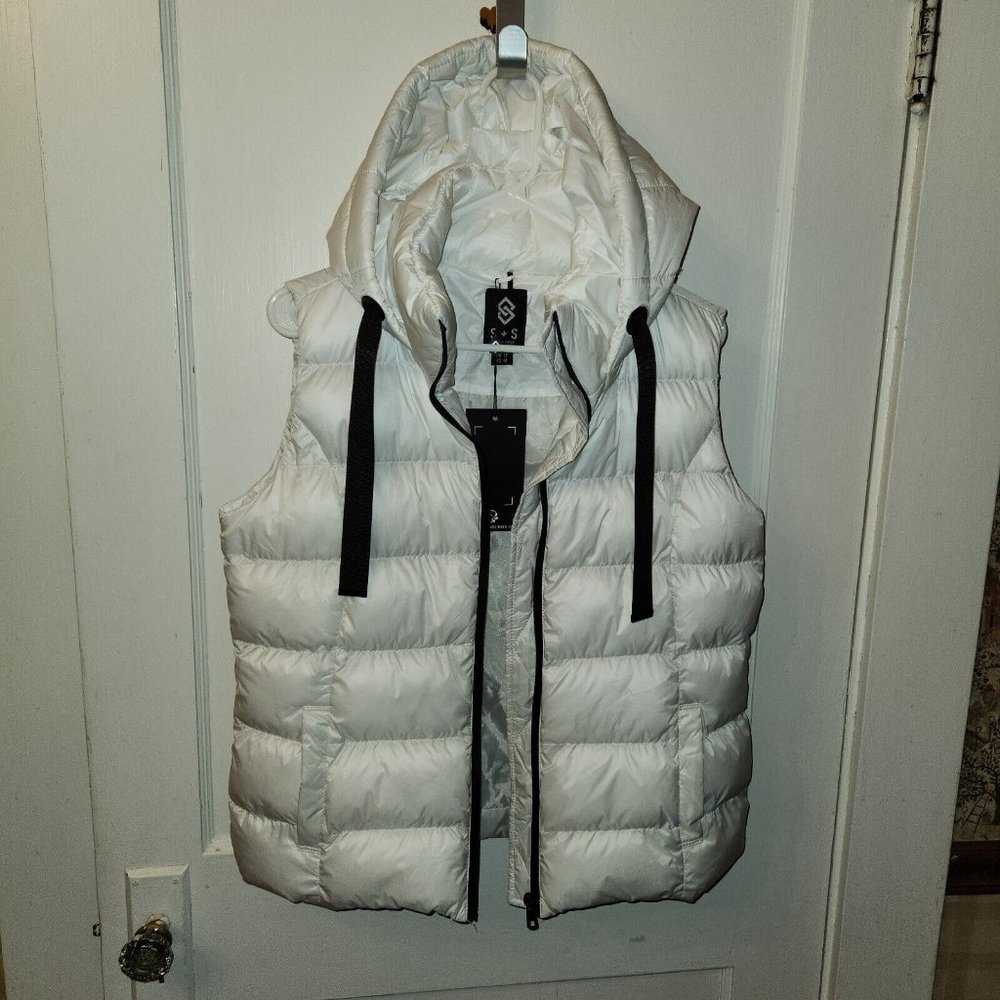 S & S Saint and Sinner Medium white puffer vest jacket NWT